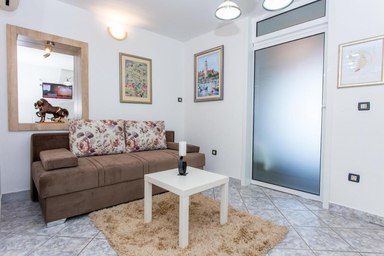 סוטיבאן Apartments Desiree מראה חיצוני תמונה
