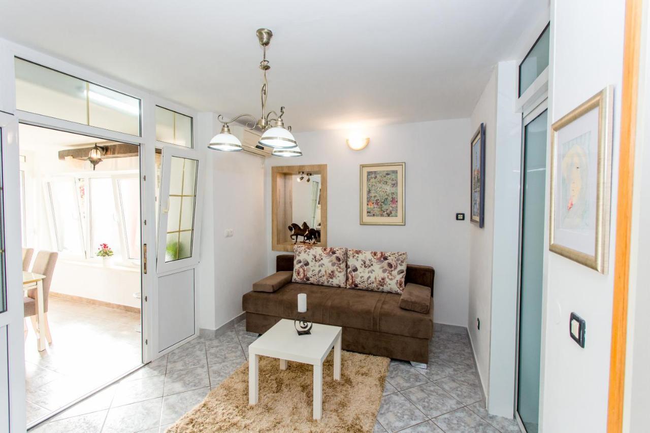סוטיבאן Apartments Desiree מראה חיצוני תמונה