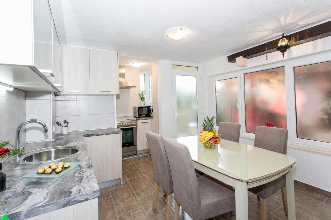 סוטיבאן Apartments Desiree מראה חיצוני תמונה