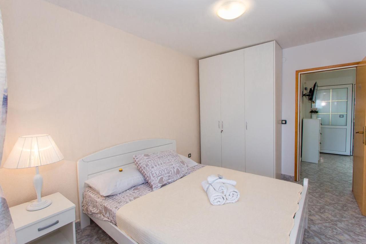 סוטיבאן Apartments Desiree מראה חיצוני תמונה